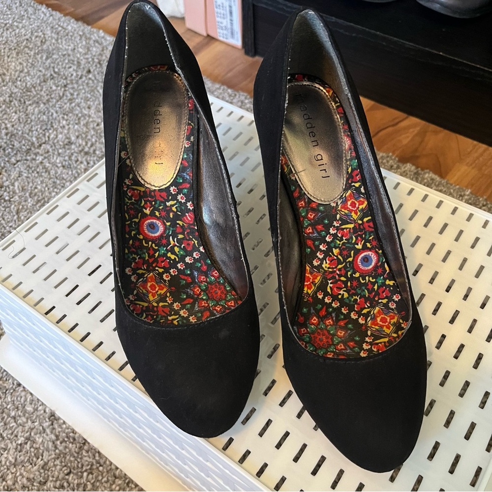 Madden Girl Propose Suede Pump